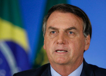 STF recebe notícia-crime contra Bolsonaro por prescrição de cloroquina